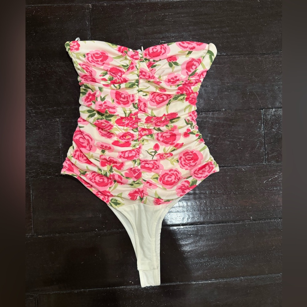 NEW WITH TAGS* Zara XS Ruched Draped Strapless Bodysuit White Pink Floral